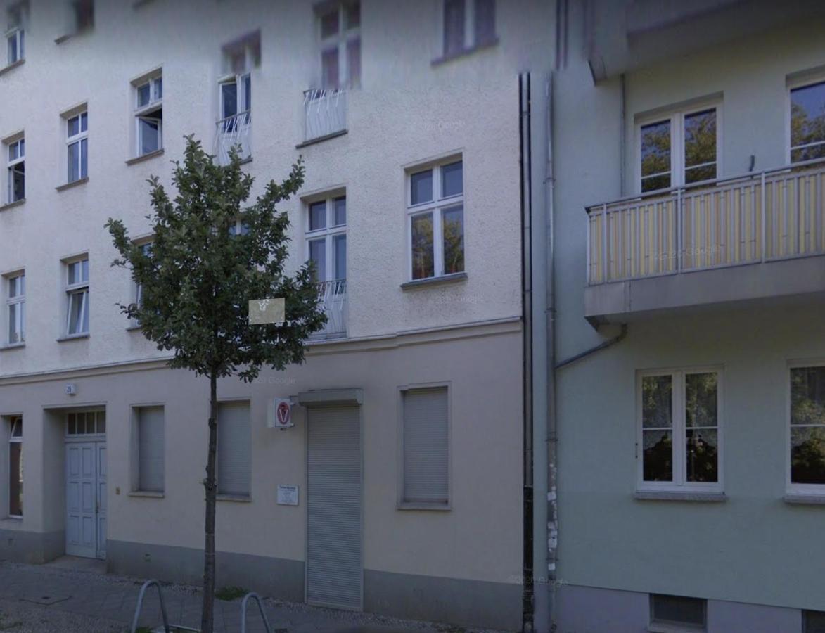 Central Lichtenberger Apartment For 6 People Berlin Bagian luar foto